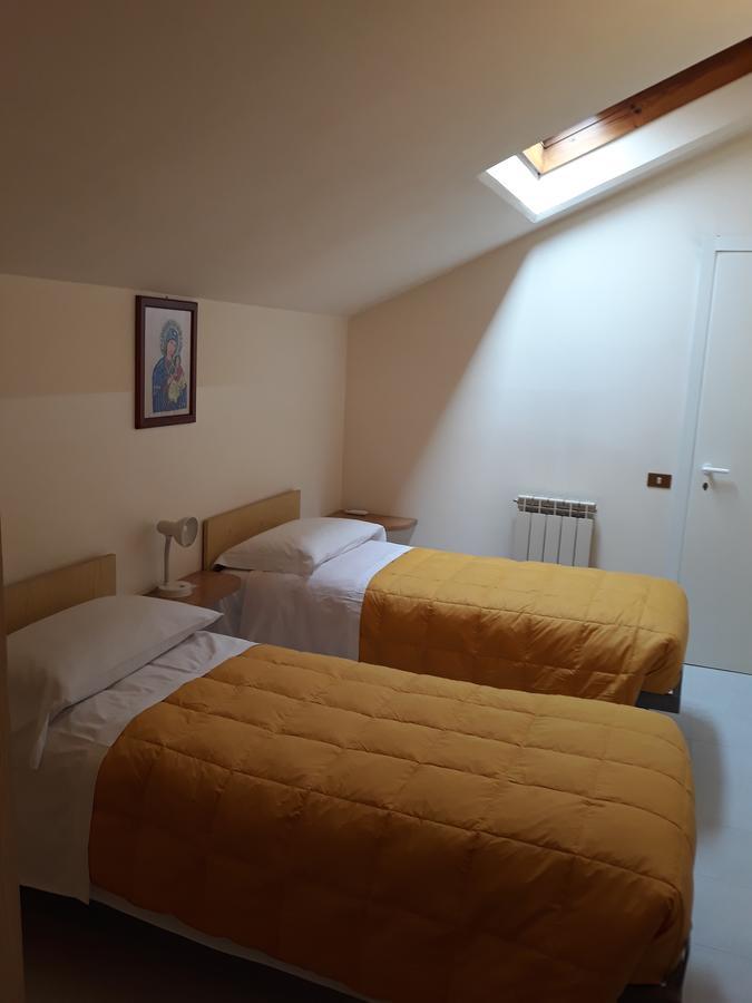 Hotel Molteni Veduggio con Colzano Bagian luar foto